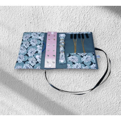 Pochette à bijoux modèle nénuphars roses