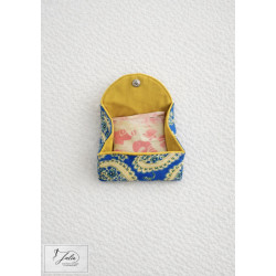 Petit étui bleu et jaune