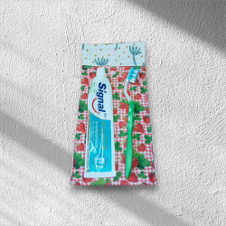 pochette pour brosse à dents nomade modèle fraises