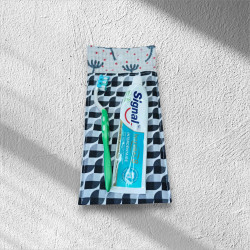 pochette pour brosse à dents nomade modèle noir et blanc