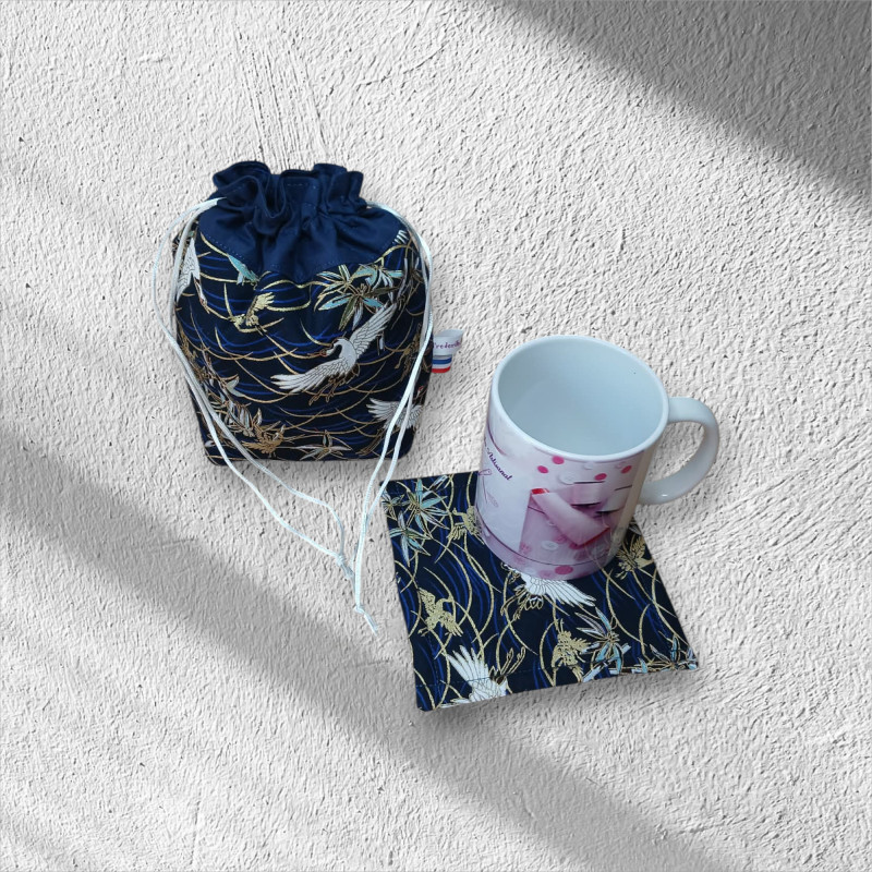 Copie de Copie de Copie de Pochette de transport pour mug et son sous mug, modèle fleuri papillons