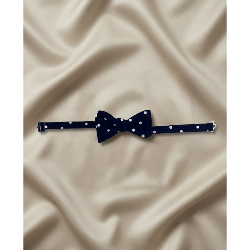 Noeud papillon upcyclé bleu nuit à pois blancs